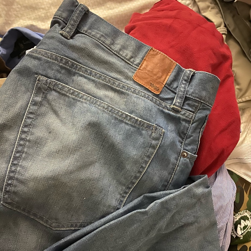 GAP 1969 standard 40x30 blue jeans